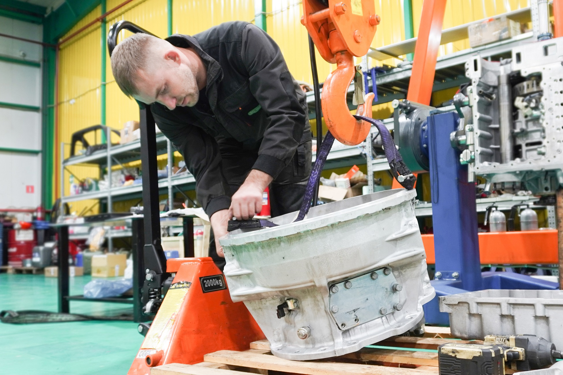 Ремонт коробки передач карьерного самосвала SANY SKT90