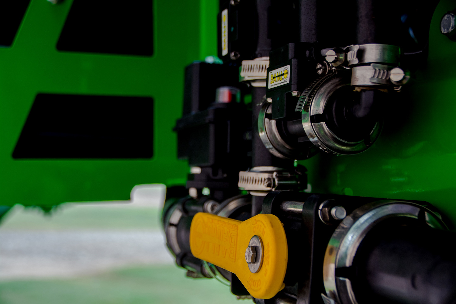 Опрыскиватель OPTITECH METALFOR H7040