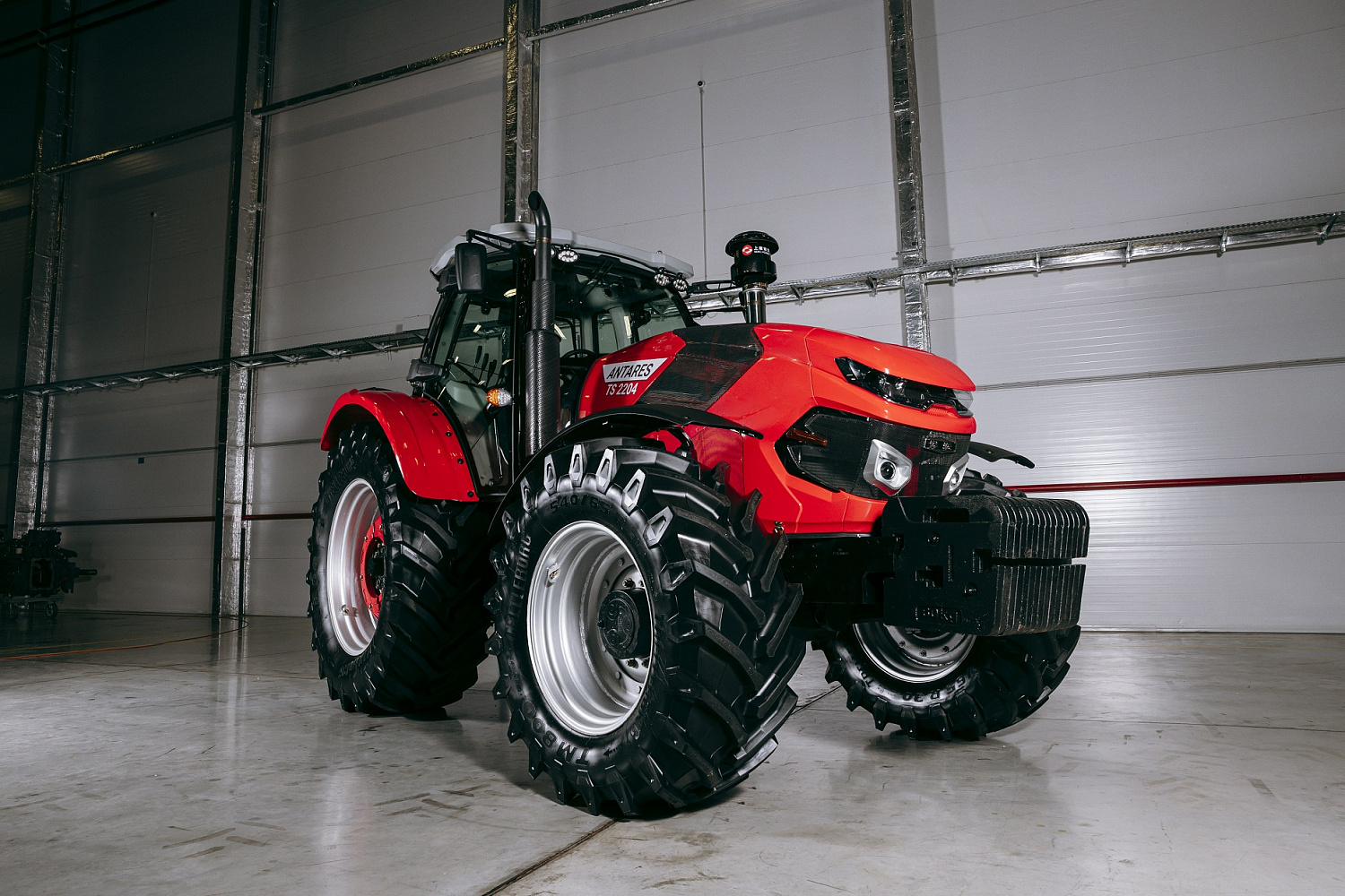 Трактор OPTITECH ANTARES TS 2204 220 л.с.