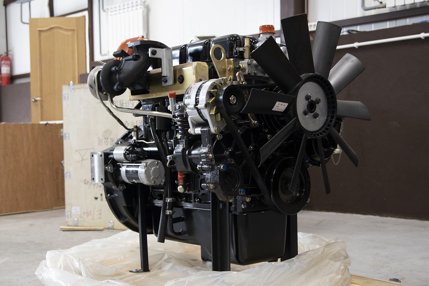 Двигатель YUCHAI YCD4J22T-115