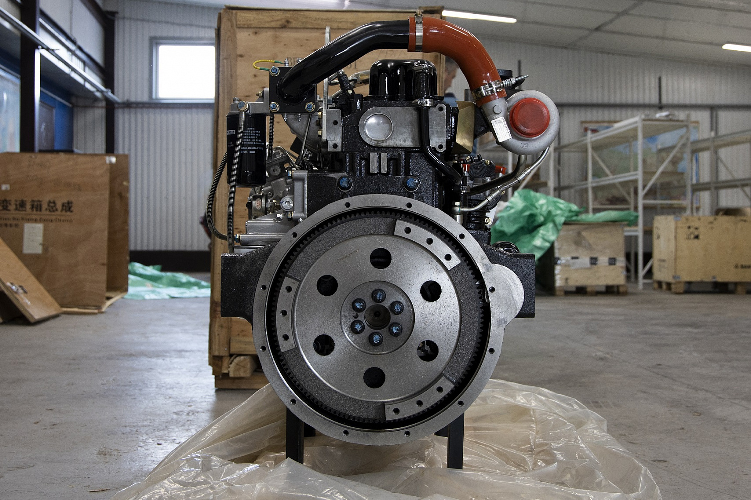 Двигатель YUCHAI YCD4J22T-115