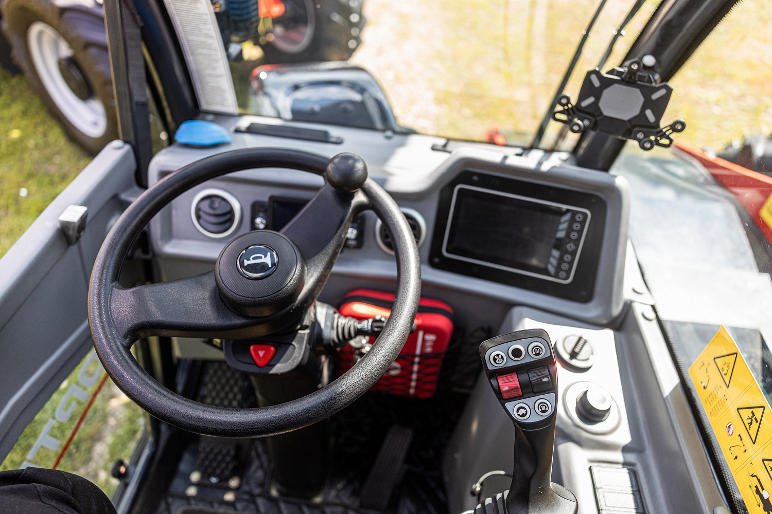 Погрузчик OPTITECH TH 738S