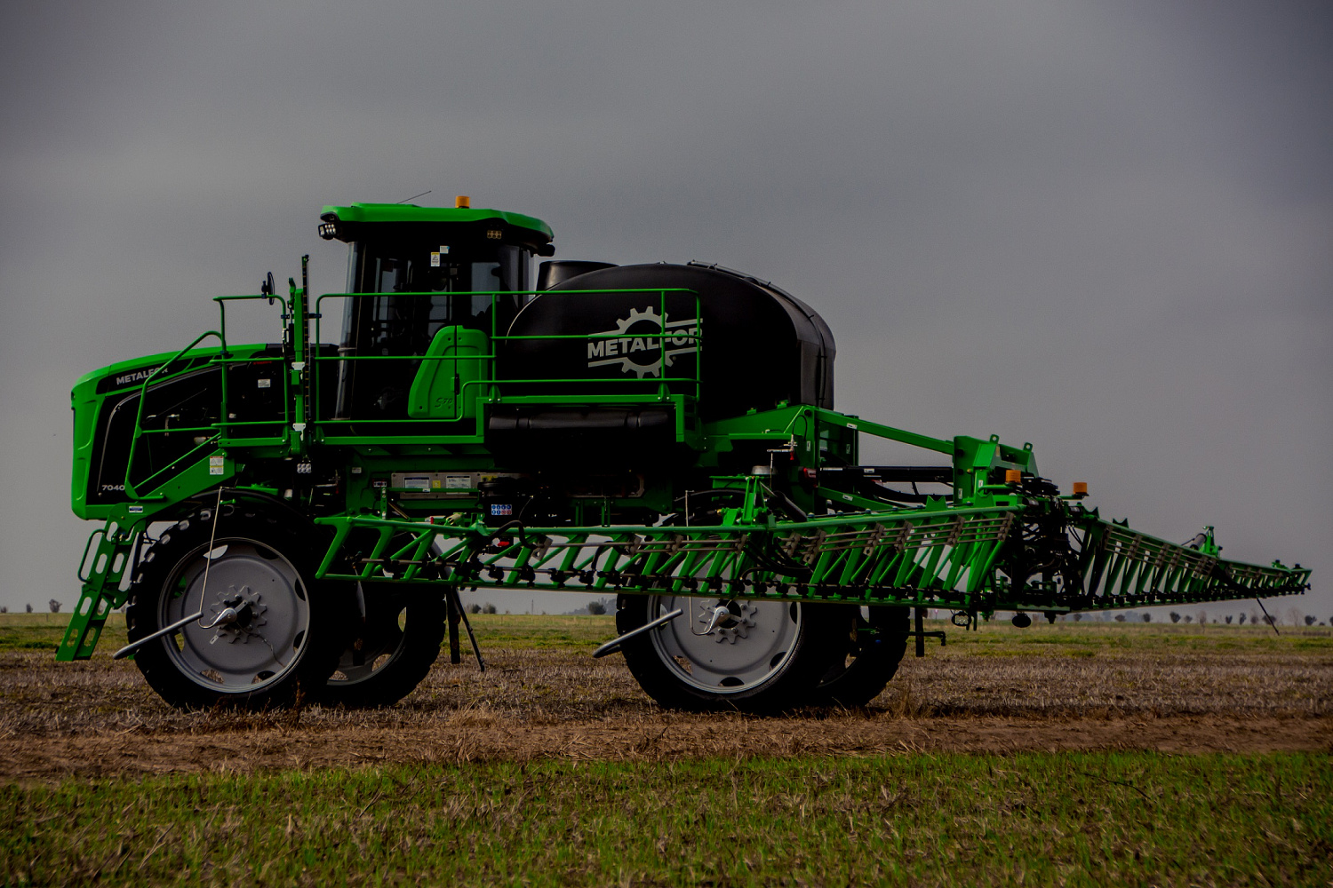 Опрыскиватель OPTITECH METALFOR H7040