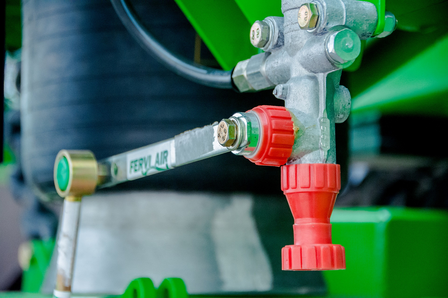 Опрыскиватель OPTITECH METALFOR H7040