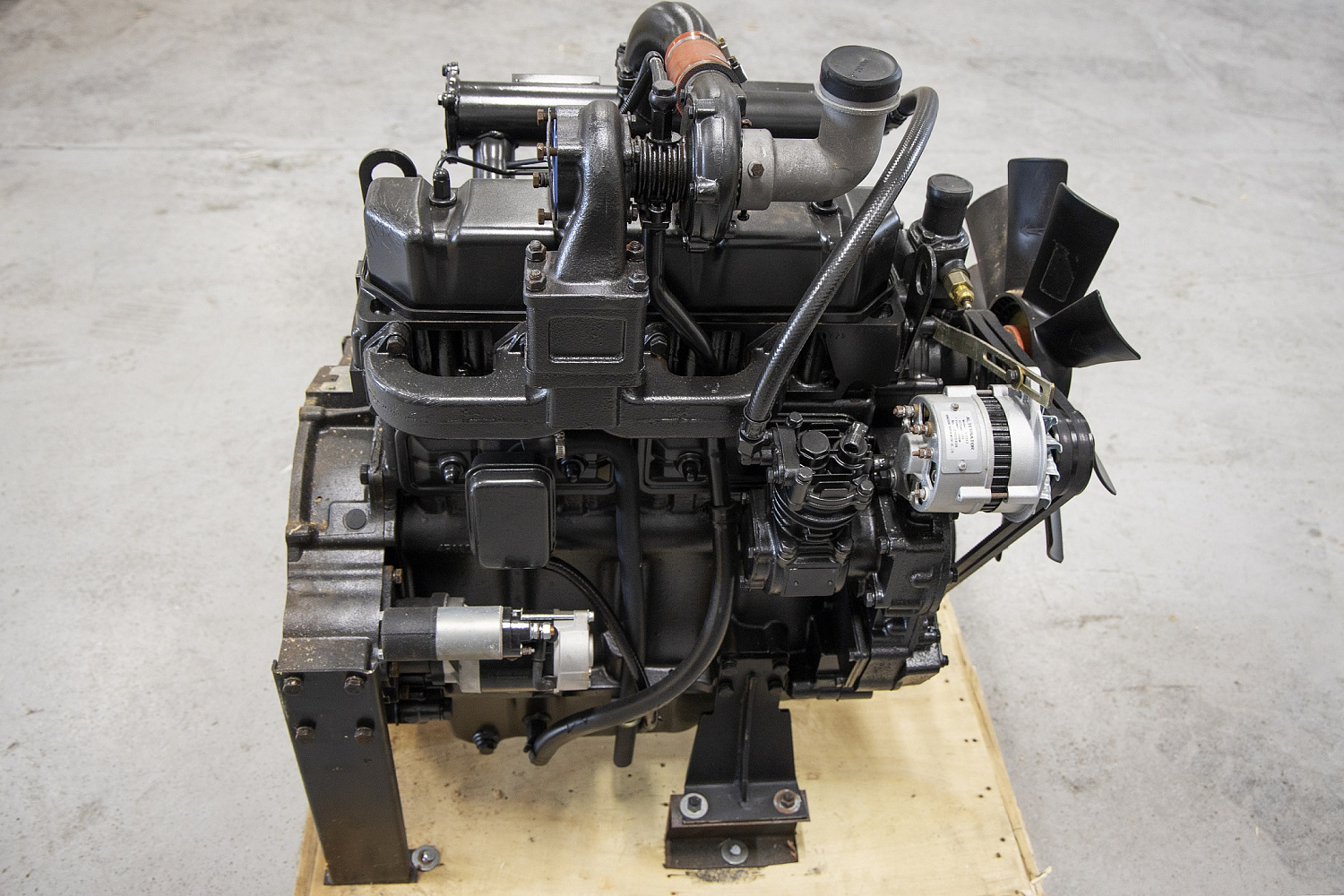 Двигатель HUADONG 4DRZY4