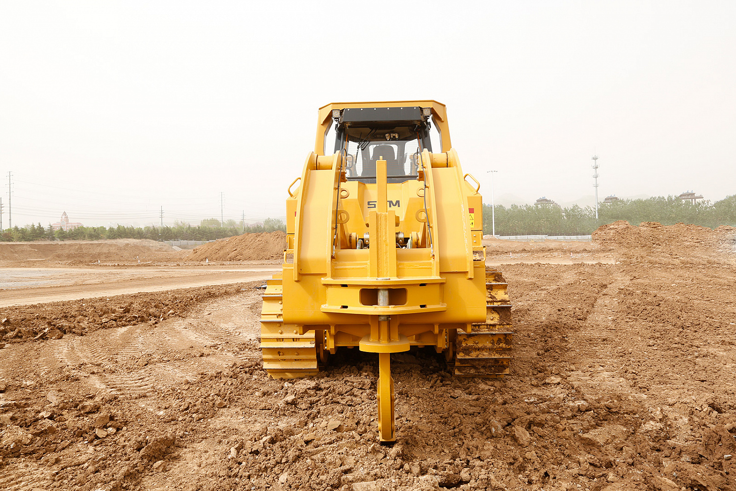 Бульдозер SEM 832F