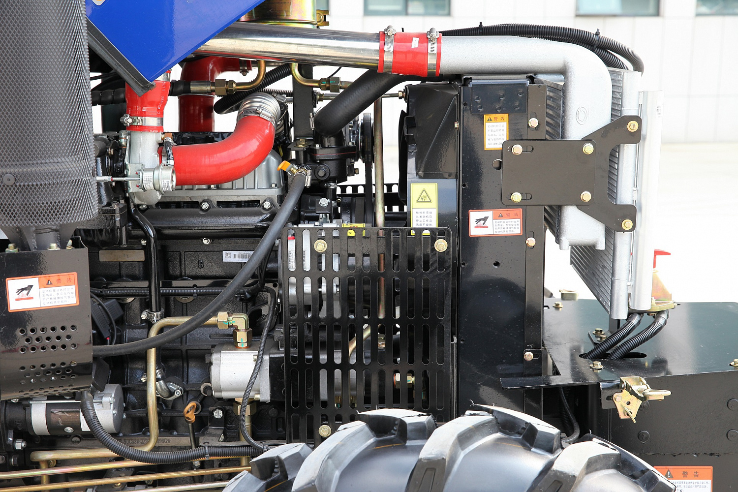 Трактор OPTITECH ALTAIR TG 1854 180 л.с.