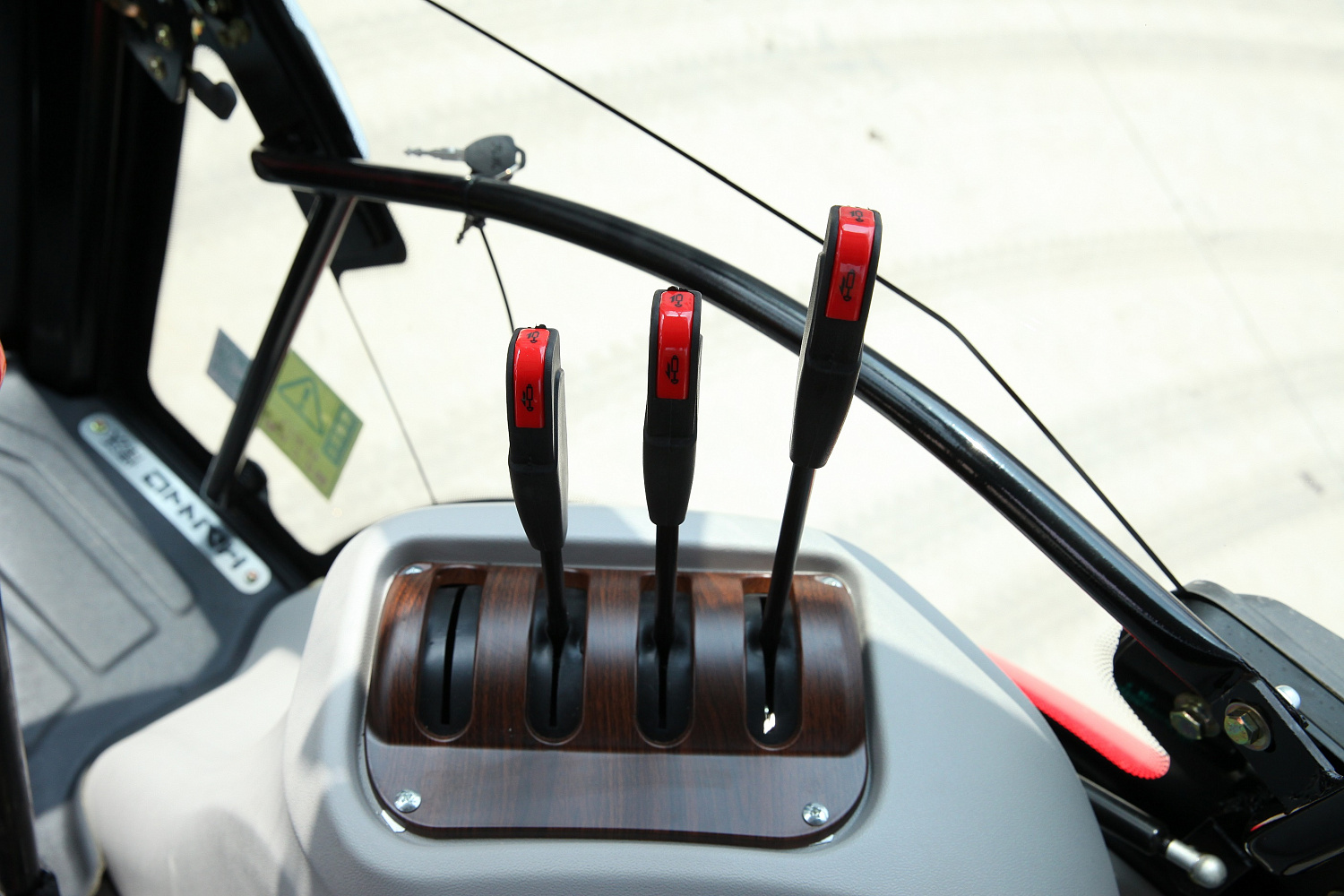 Трактор OPTITECH ATLAS TD 904 90 л.с.